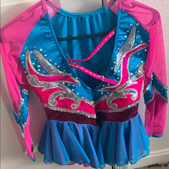 Baton/ice skating costume - Picture 2 of 2